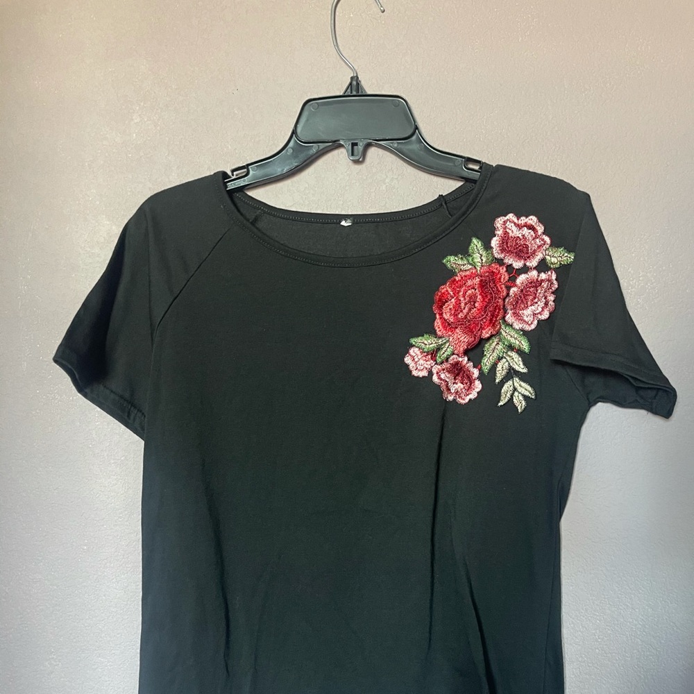 Floral black t shirt blouse
